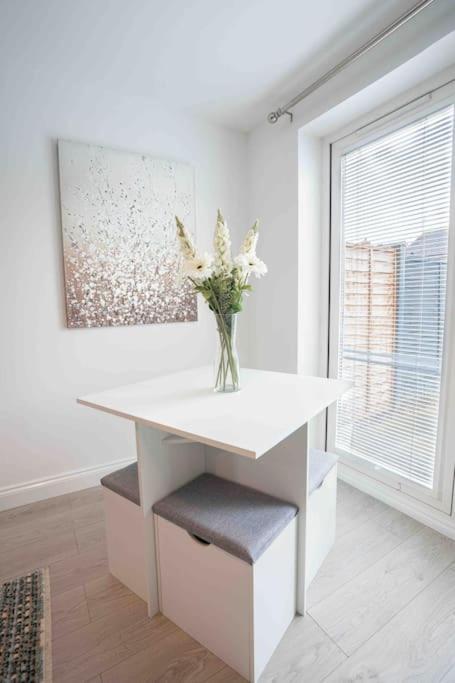 Stunning Abode 5 Min From Nec & Bhx, Pets Allowed مارستون غرين المظهر الخارجي الصورة