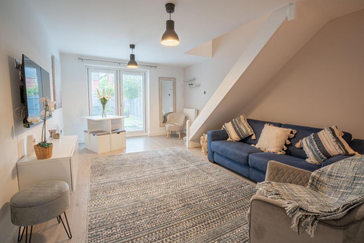 Stunning Abode 5 Min From Nec & Bhx, Pets Allowed مارستون غرين المظهر الخارجي الصورة